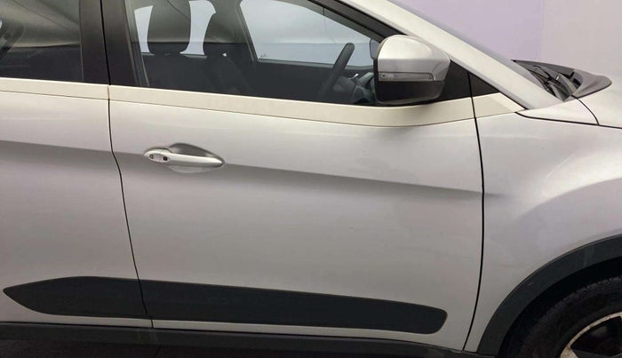 2018 Tata NEXON XZ PLUS PETROL, Petrol, Manual, 79,736 km, Driver-side door - Beading has minor damage