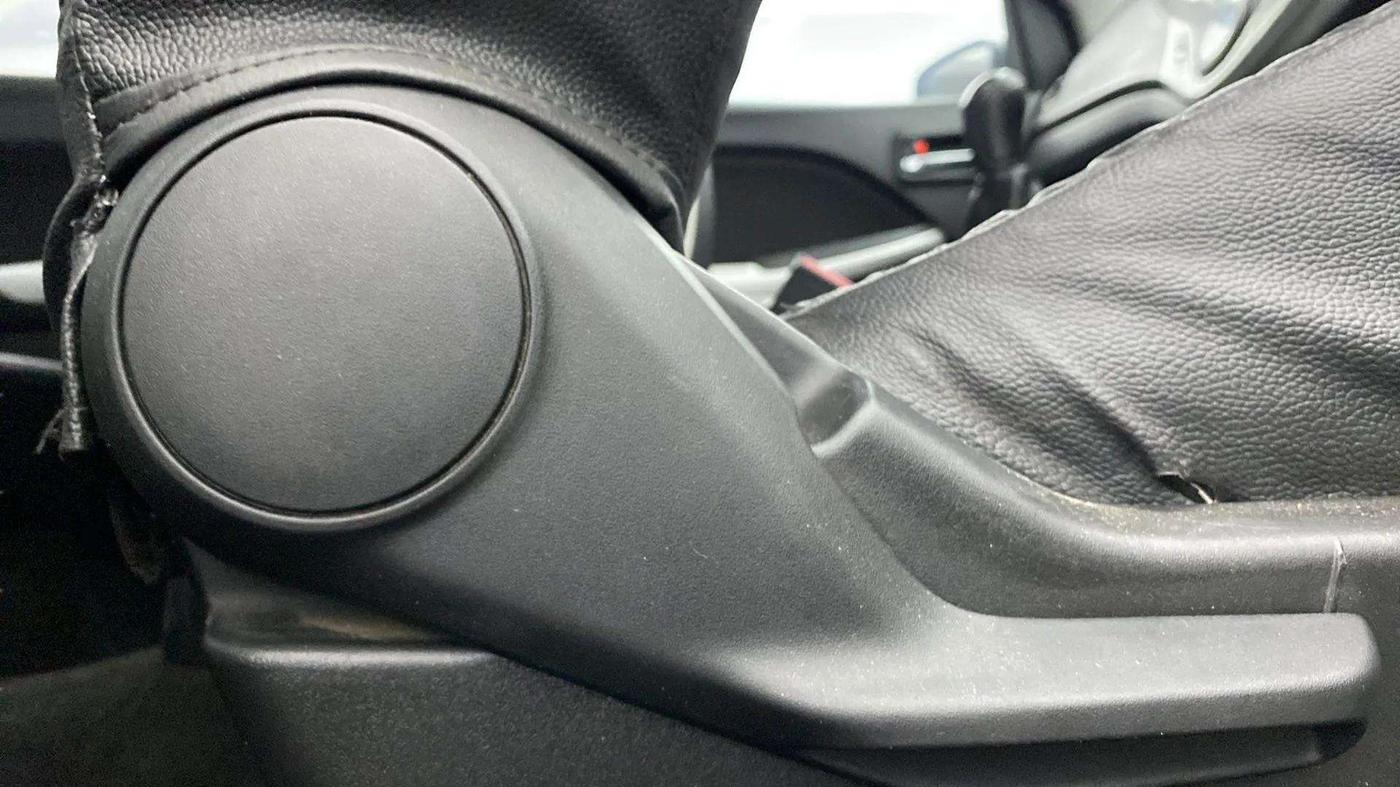 2017 Maruti Baleno DELTA PETROL 1.2, Petrol, Manual, 77,191 km, Driver Side Adjustment Panel