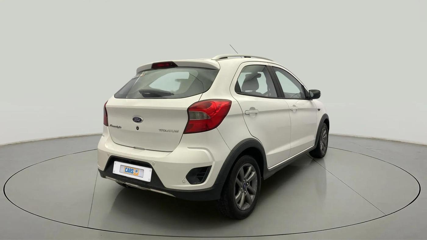 2018 Ford FREESTYLE TITANIUM 1.2 PETROL, Petrol, Manual, 43,185 km, Right Back Diagonal