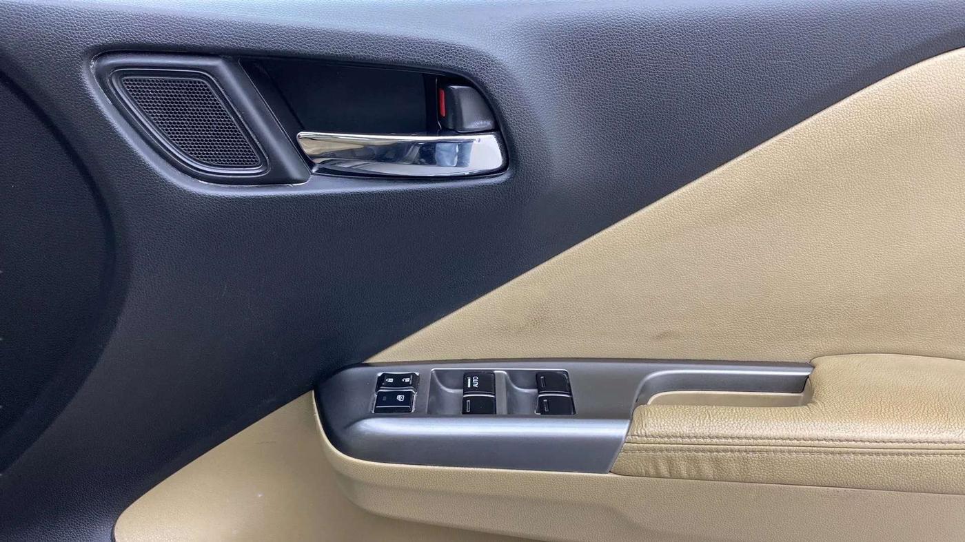 2015 Honda City 1.5L I-VTEC VX, Petrol, Manual, 89,250 km, Driver Side Door Panels Control