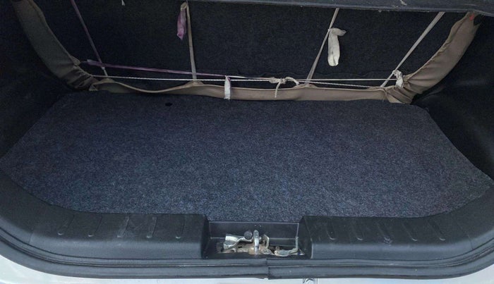 2022 Maruti Alto VXI, Petrol, Manual, 23,460 km, Boot Inside