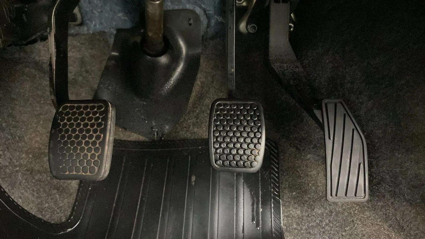 2018 Maruti Alto 800 LXI, Petrol, Manual, 24,097 km, Pedals