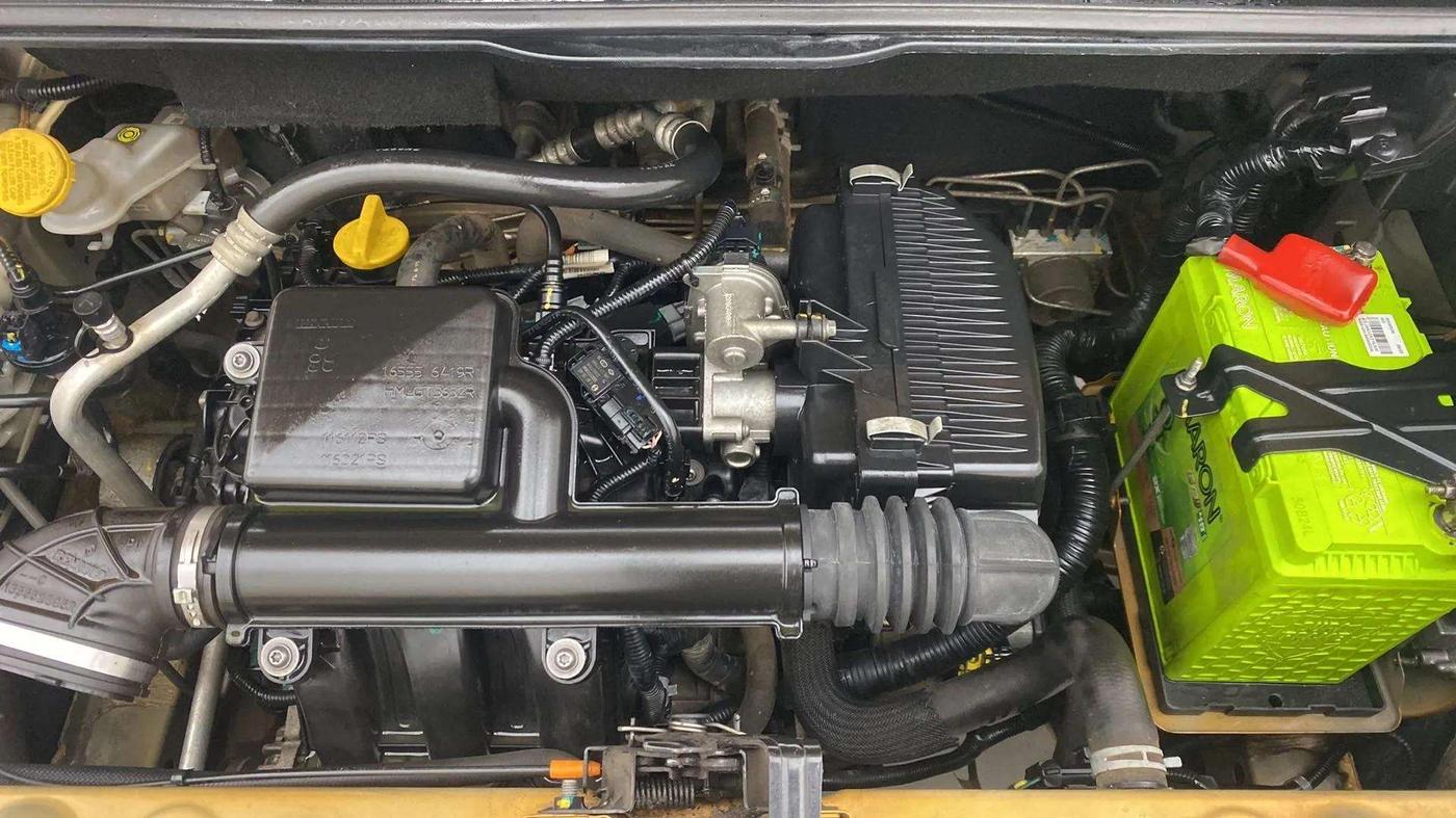 2020 Renault TRIBER RXZ AMT, Petrol, Automatic, 44,224 km, Open Bonet