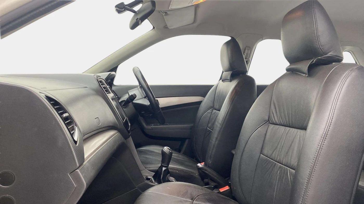 2017 Maruti Vitara Brezza ZDI PLUS, Diesel, Manual, 51,782 km, Right Side Front Door Cabin