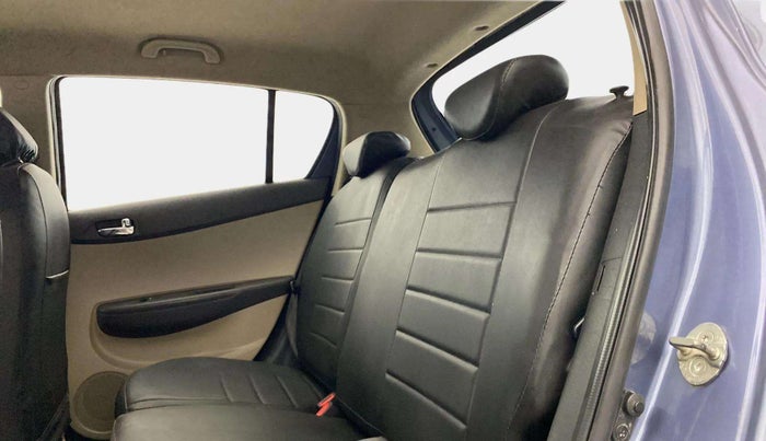 2013 Hyundai i20 SPORTZ 1.2, Petrol, Manual, 58,068 km, Right Side Rear Door Cabin