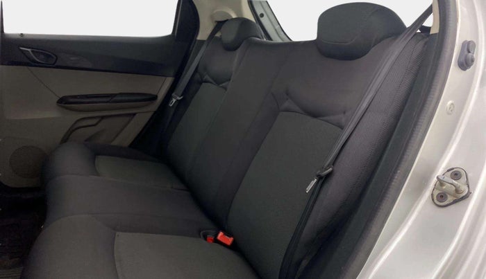 2016 Tata Tiago XM PETROL, Petrol, Manual, 25,519 km, Right Side Rear Door Cabin