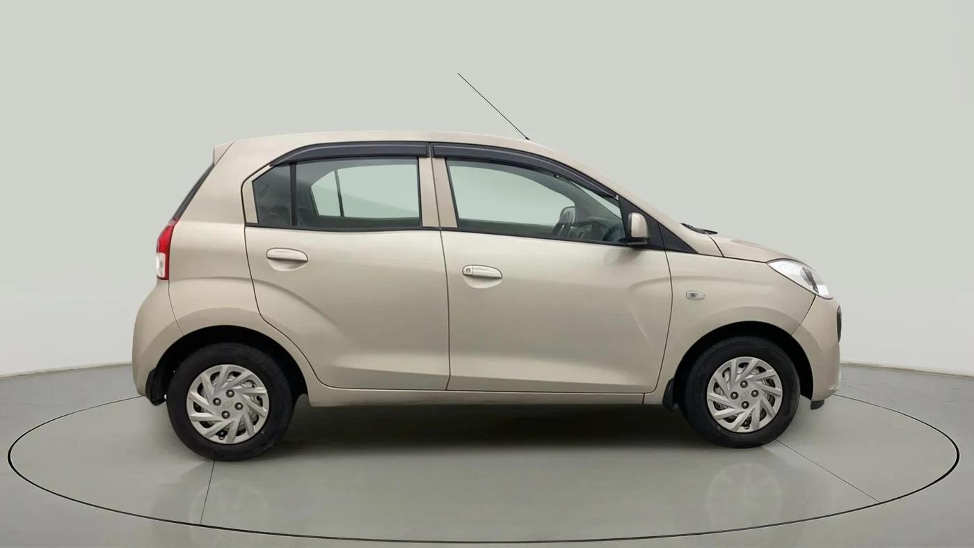 2021 Hyundai NEW SANTRO MAGNA, Petrol, Manual, 23,253 km, Right Side View