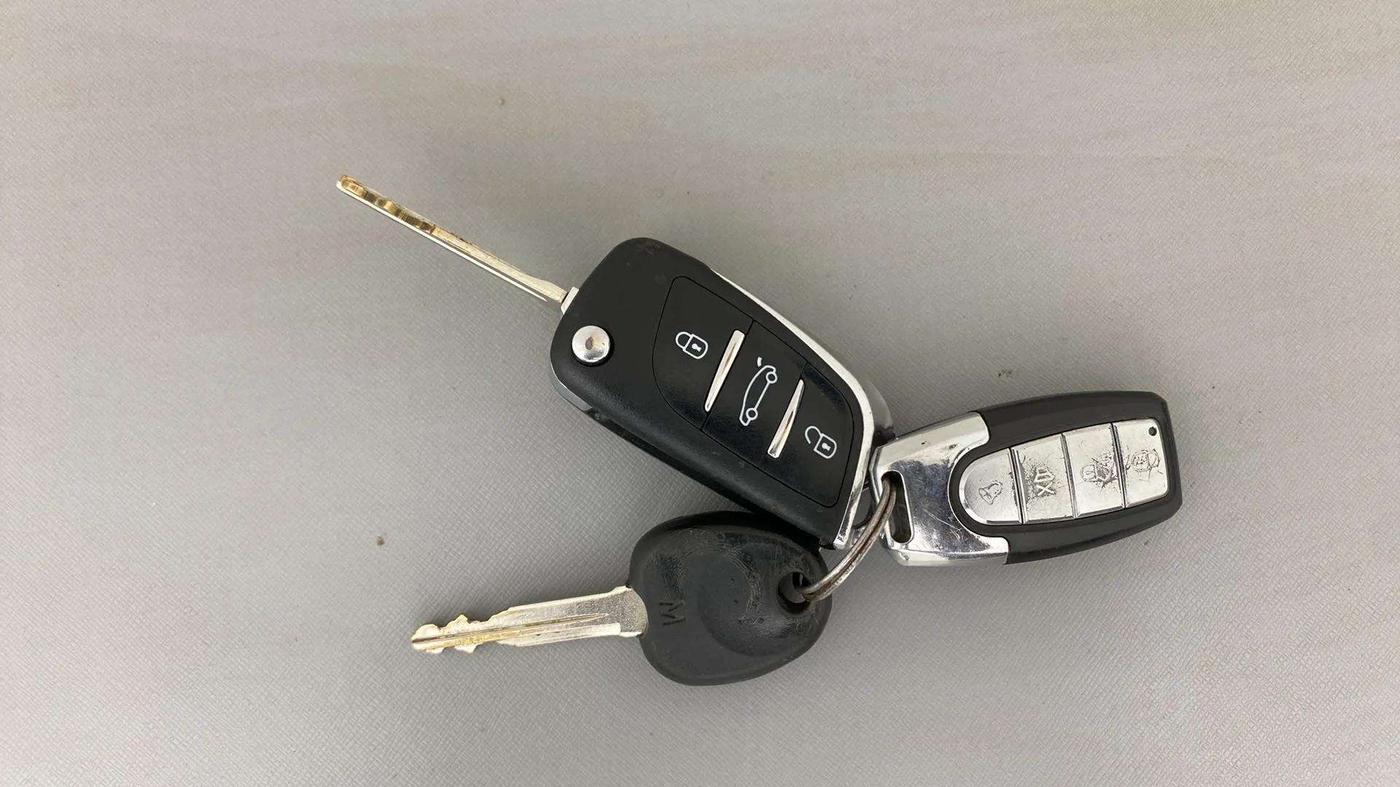 2021 Hyundai NEW SANTRO MAGNA, Petrol, Manual, 23,253 km, Key Close Up