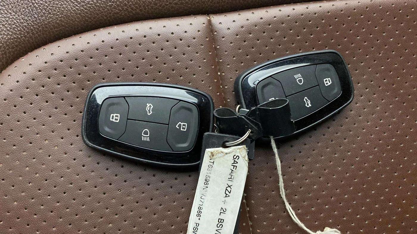 2022 Tata Safari XZA PLUS, Diesel, Automatic, 43,222 km, Key Close Up