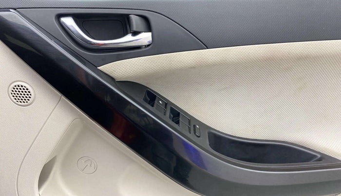 2021 Tata NEXON XZ PLUS (O) PETROL, Petrol, Manual, 46,338 km, Driver Side Door Panels Control