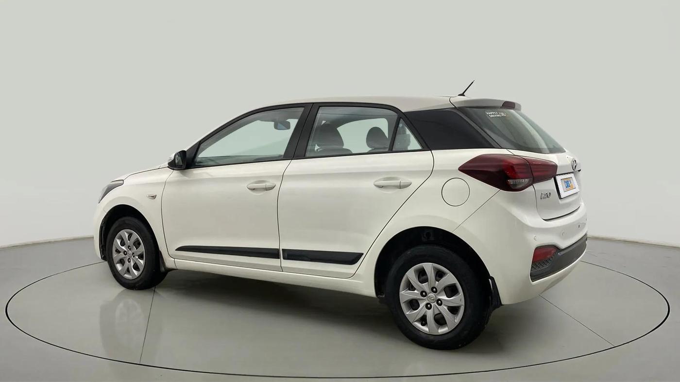 2018 Hyundai Elite i20 MAGNA EXECUTIVE 1.2, Petrol, Manual, 98,686 km, Left Back Diagonal