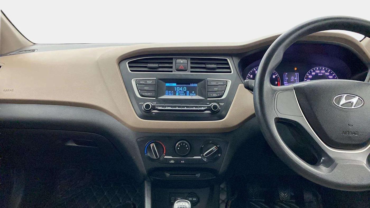 2018 Hyundai Elite i20 MAGNA EXECUTIVE 1.2, Petrol, Manual, 98,686 km, Air Conditioner