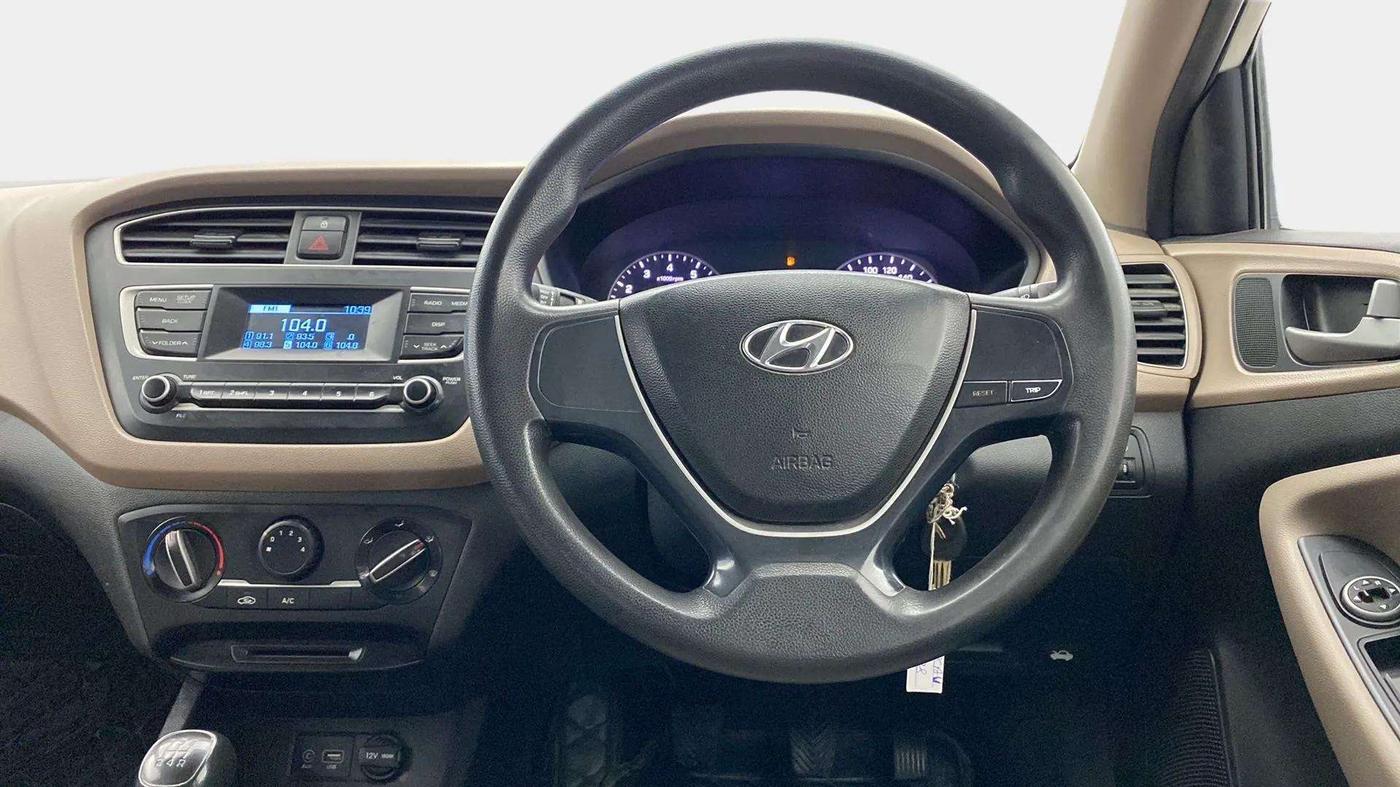 2018 Hyundai Elite i20 MAGNA EXECUTIVE 1.2, Petrol, Manual, 98,686 km, Steering Wheel Close Up