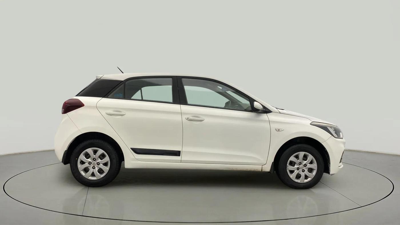 2018 Hyundai Elite i20 MAGNA EXECUTIVE 1.2, Petrol, Manual, 98,686 km, Right Side View