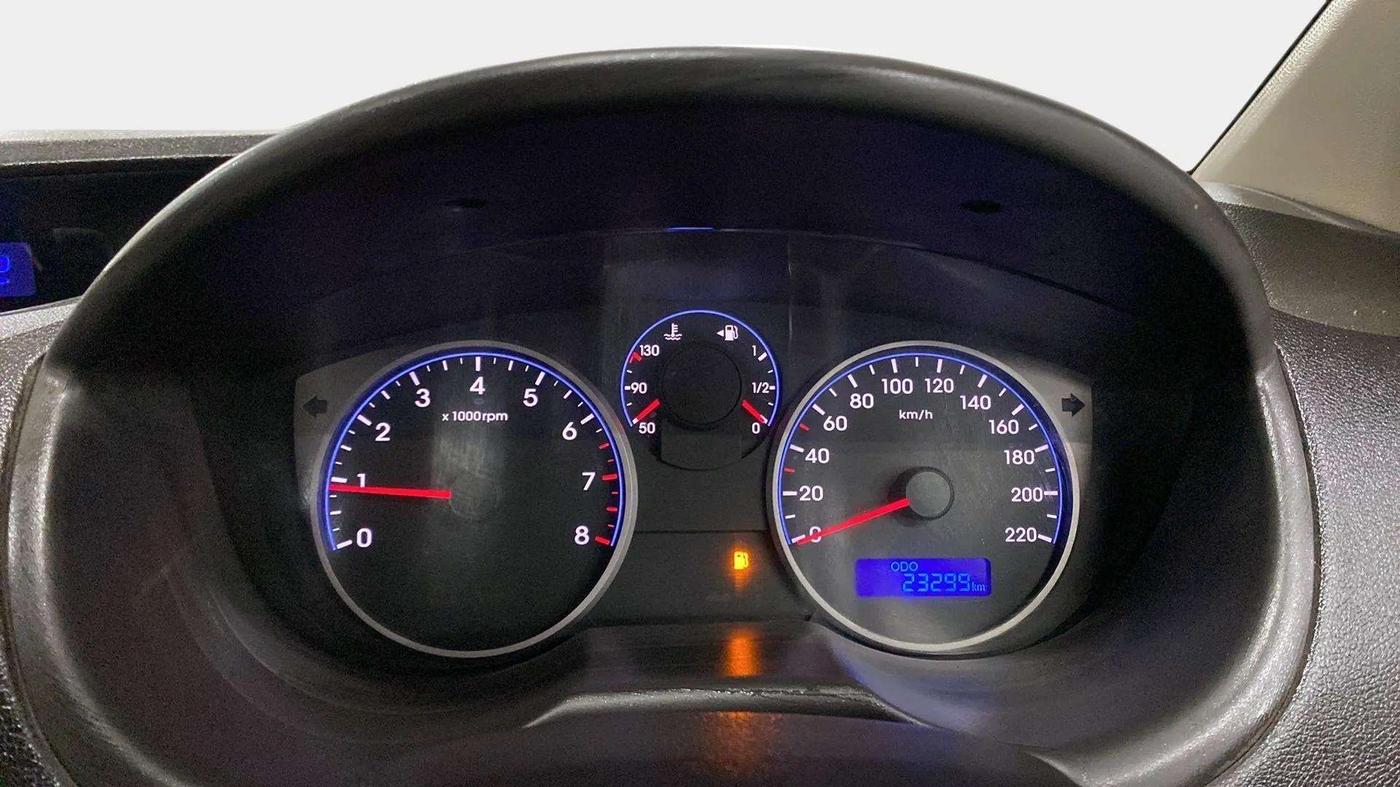 2013 Hyundai i20 MAGNA 1.2, Petrol, Manual, 23,733 km, Odometer Image