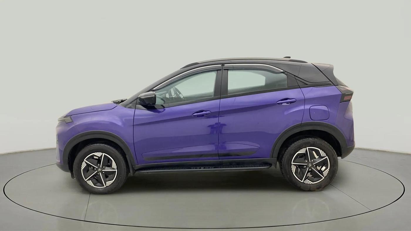 2023 Tata NEXON FEARLESS S PURPLE 1.2 REVOTRON 7 DCA DT, CNG, Automatic, 18,306 km, Left Side