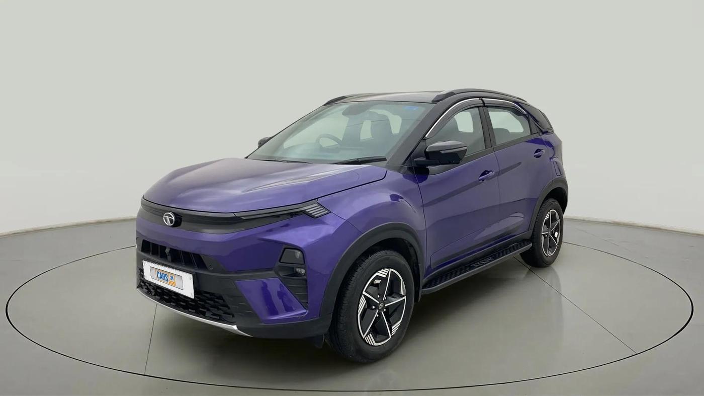 2023 Tata NEXON FEARLESS S PURPLE 1.2 REVOTRON 7 DCA DT, CNG, Automatic, 18,306 km, Left Front Diagonal