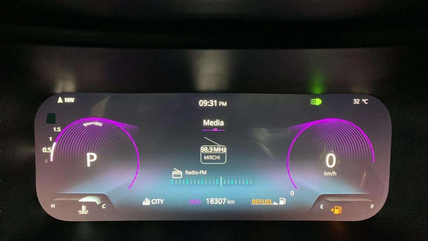 2023 Tata NEXON FEARLESS S PURPLE 1.2 REVOTRON 7 DCA DT, CNG, Automatic, 18,306 km, Odometer Image