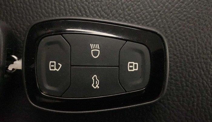 2024 Tata NEXON CREATIVE 1.2 PETROL, Petrol, Manual, 1,354 km, Key Close Up