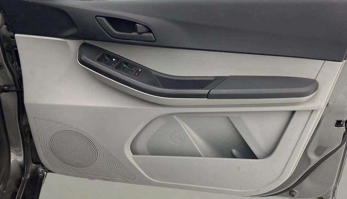 2021 Tata Tiago XZ PETROL, Petrol, Manual, 10,385 km, Driver Side Door Panels Control