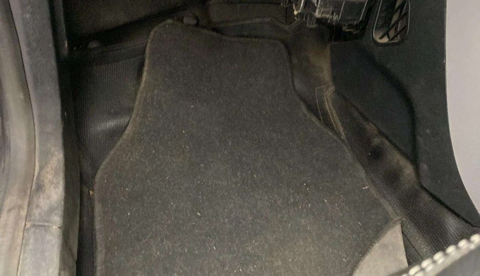 2021 Tata Tiago XZ PETROL, Petrol, Manual, 10,385 km, Flooring - Dicky opening lever is not working