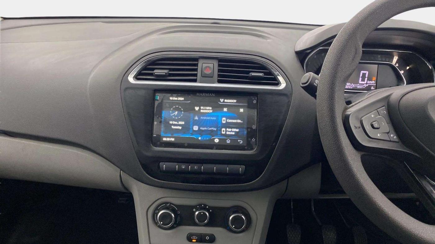 2021 Tata Tiago XZ PETROL, Petrol, Manual, 10,385 km, Air Conditioner