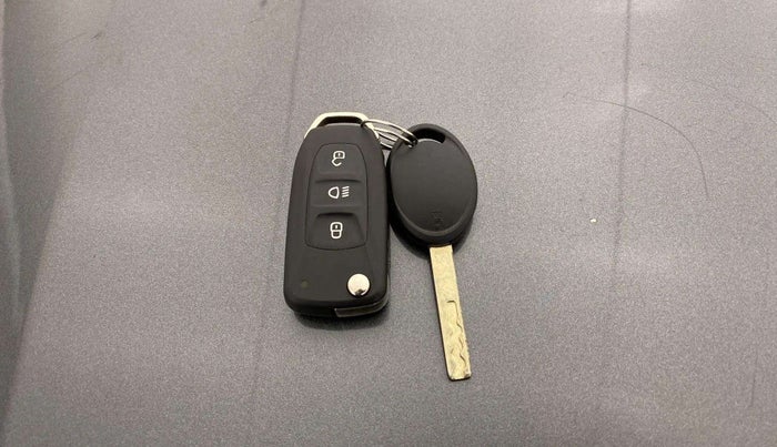 2021 Tata Tiago XZ PETROL, Petrol, Manual, 10,385 km, Key Close Up