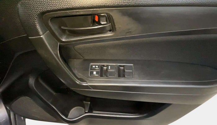 2021 Maruti Vitara Brezza VXI, Petrol, Manual, 48,823 km, Driver Side Door Panels Control