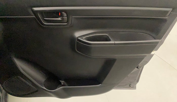 2022 Maruti S PRESSO VXI+, Petrol, Manual, 11,260 km, Driver Side Door Panels Control
