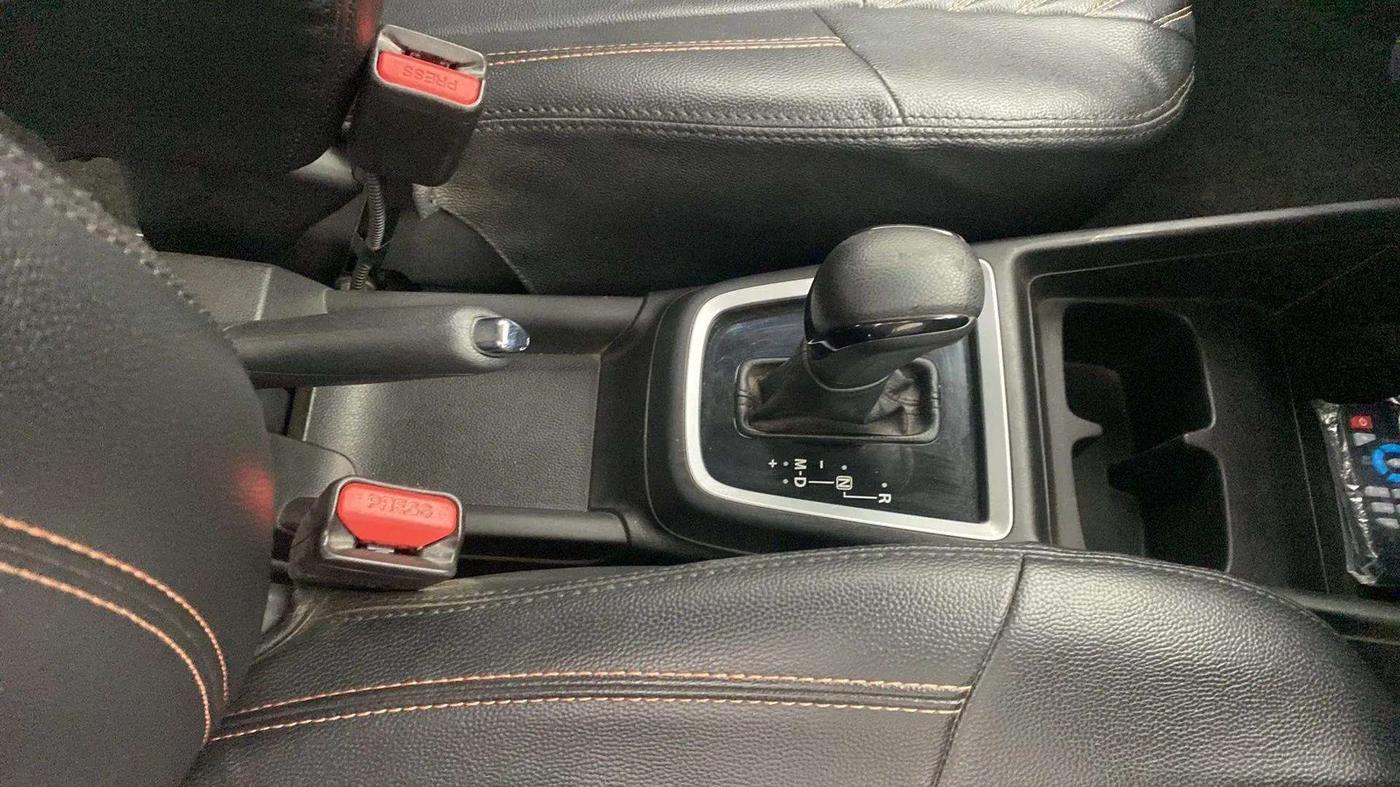 2019 Maruti Swift VXI AMT, Petrol, Automatic, 47,108 km, Gear Lever