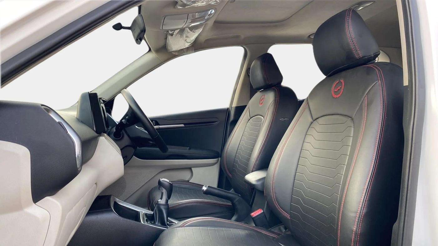 2022 KIA SONET HTX 1.5, Diesel, Manual, 29,443 km, Right Side Front Door Cabin