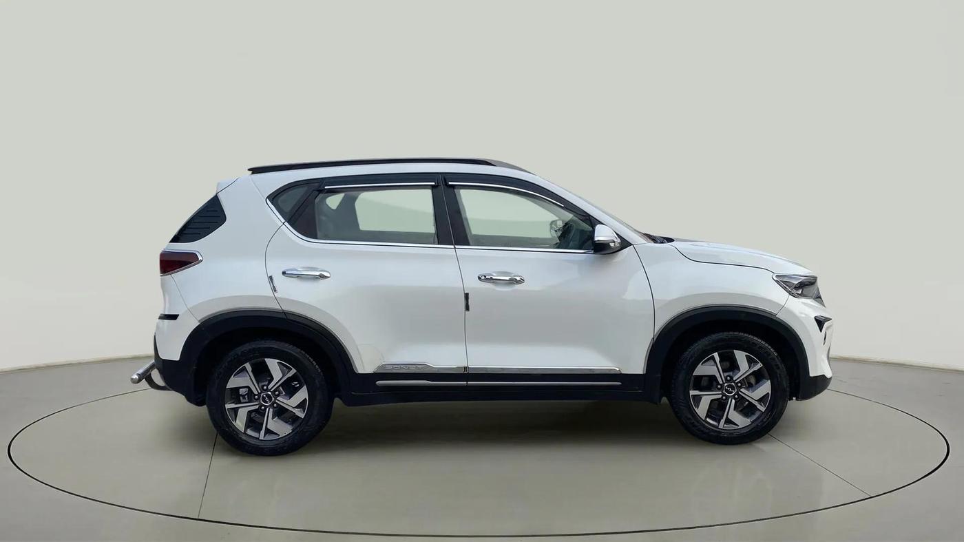 2022 KIA SONET HTX 1.5, Diesel, Manual, 29,443 km, Right Side View