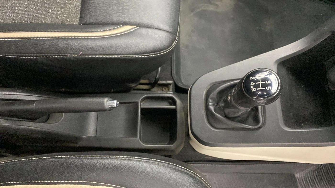 2019 Maruti New Wagon-R VXI 1.0, Petrol, Manual, 27,808 km, Gear Lever
