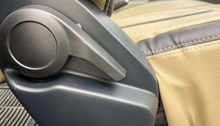 2020 Tata ALTROZ XE PETROL, Petrol, Manual, 12,269 km, Driver Side Adjustment Panel