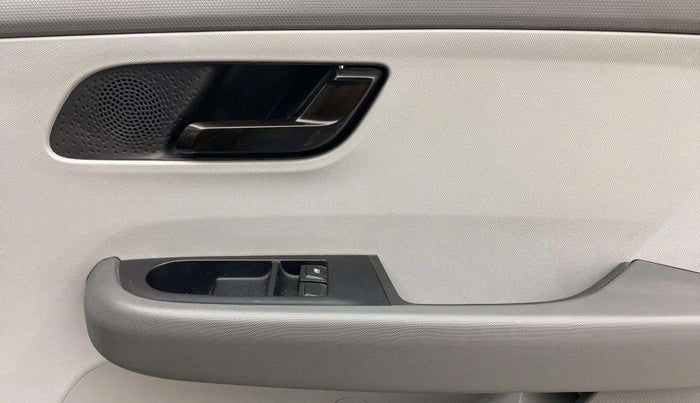 2020 Tata ALTROZ XE PETROL, Petrol, Manual, 12,269 km, Driver Side Door Panels Control