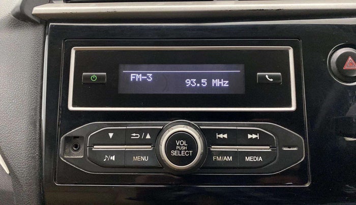 2017 Honda Amaze 1.2L I-VTEC S, CNG, Manual, 77,275 km, Infotainment system - Button has minor damage