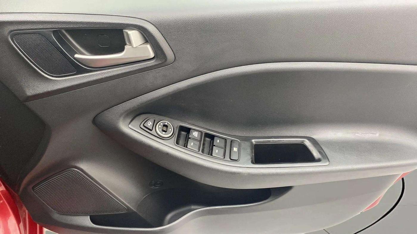 2019 Hyundai Elite i20 SPORTZ PLUS 1.2 DUAL TONE, Petrol, Manual, 35,652 km, Driver Side Door Panels Control