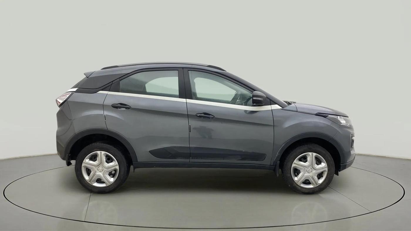 2022 Tata NEXON XMA PETROL, Petrol, Automatic, 32,050 km, Right Side View