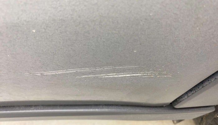 2022 Tata NEXON XMA PETROL, Petrol, Automatic, 32,050 km, Rear left door - Minor scratches
