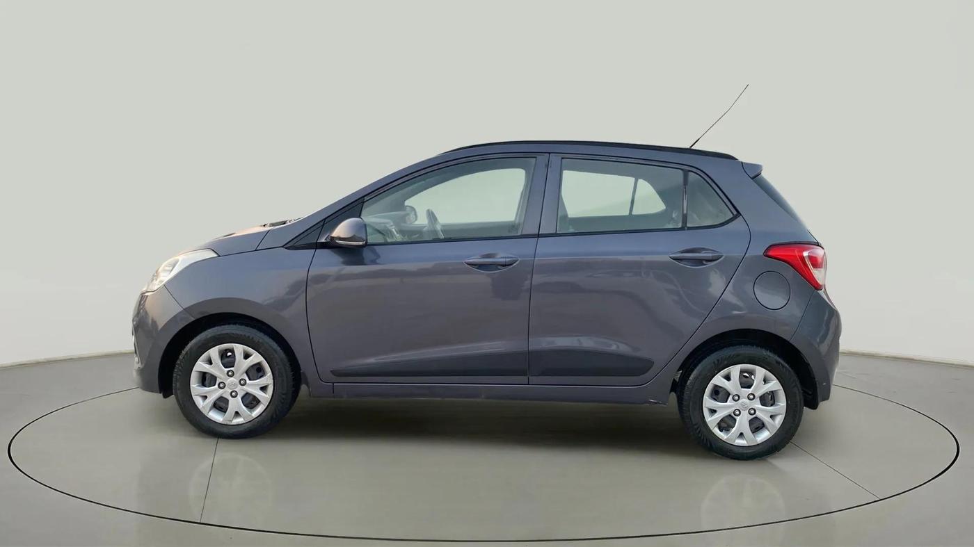 2015 Hyundai Grand i10 SPORTZ 1.2 KAPPA VTVT, Petrol, Manual, 82,860 km, Left Side