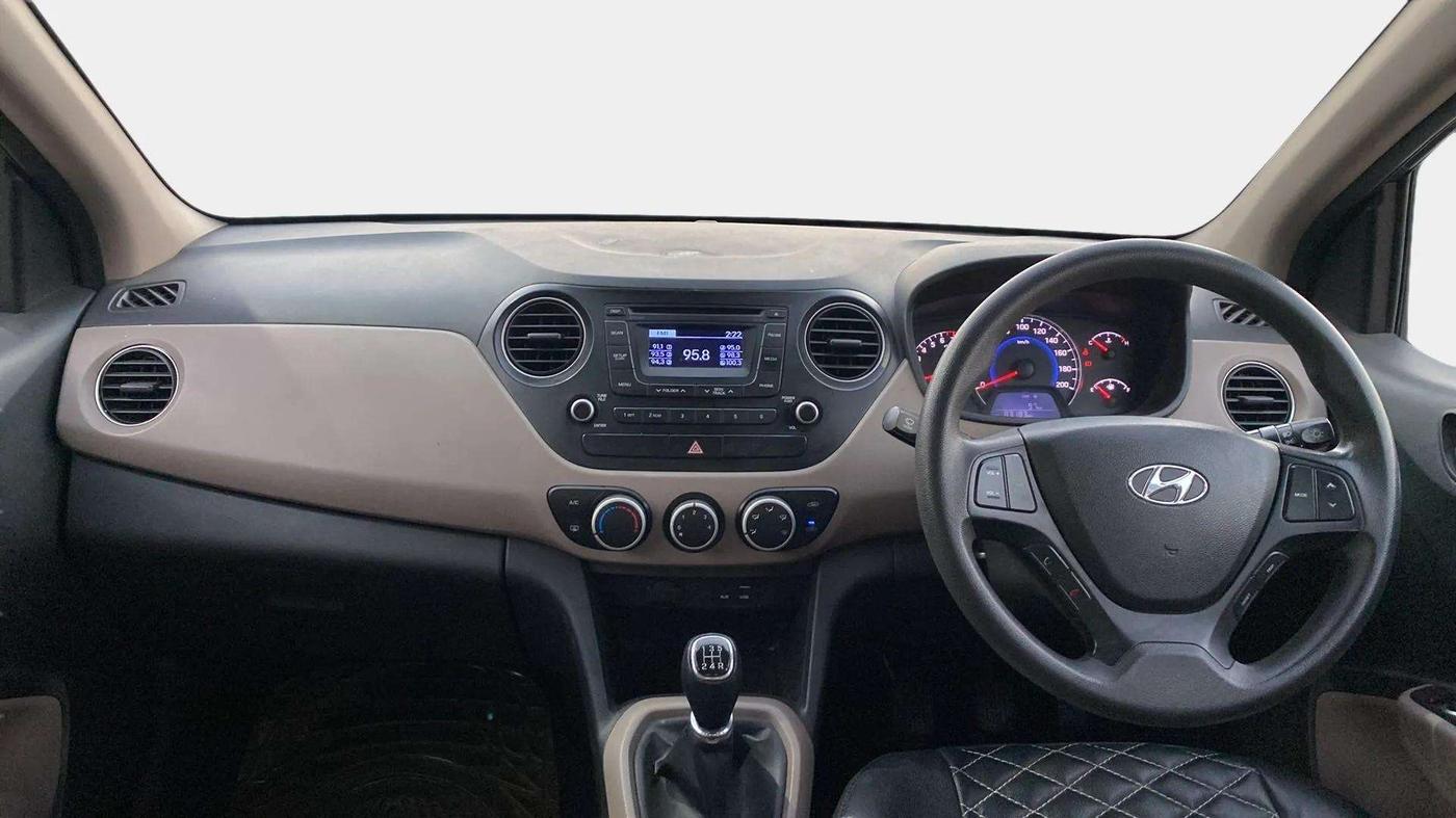 2015 Hyundai Grand i10 SPORTZ 1.2 KAPPA VTVT, Petrol, Manual, 82,860 km, Dashboard