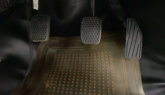 2023 Maruti Alto LXI O, Petrol, Manual, 9,780 km, Pedals