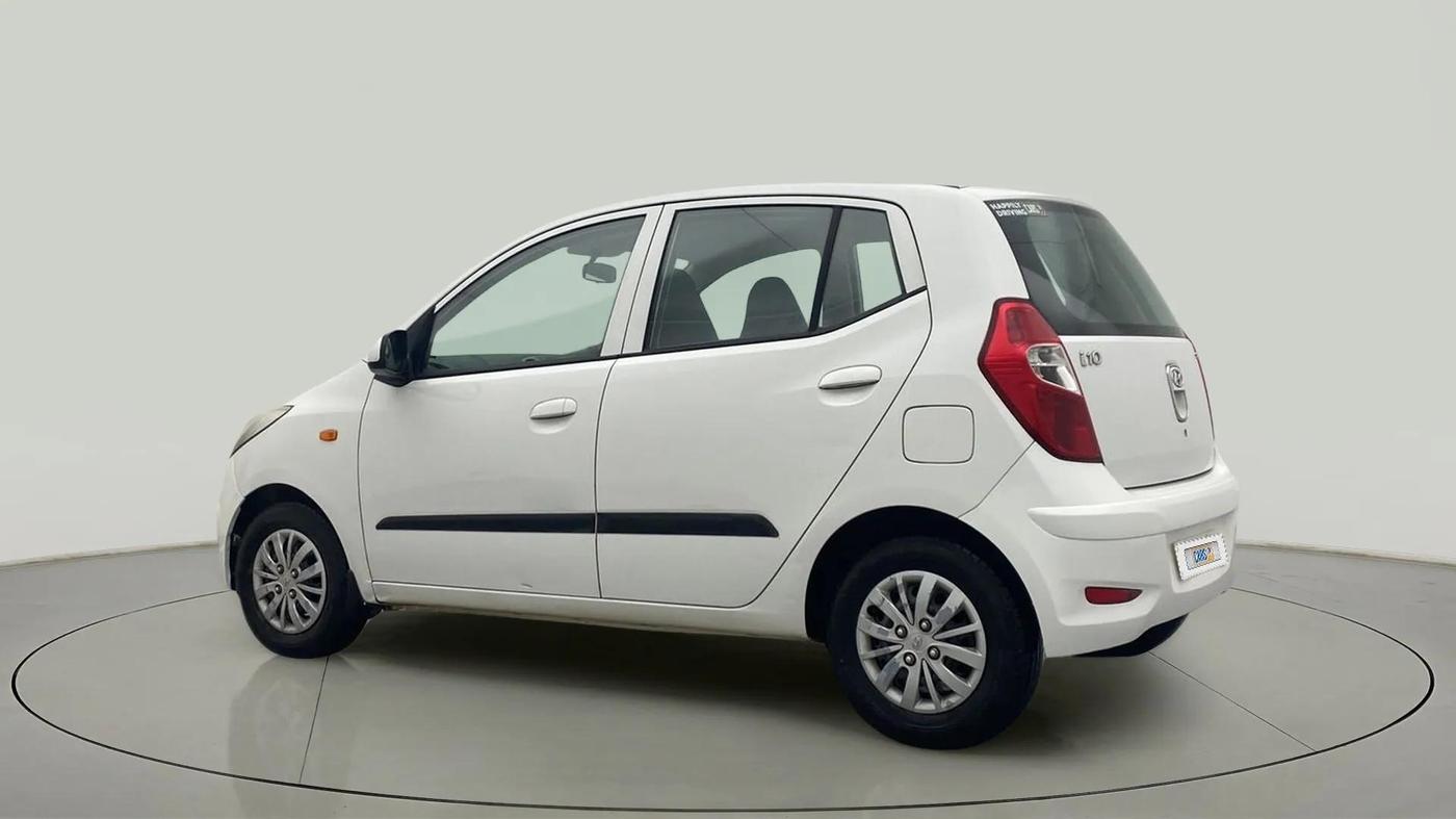 2015 Hyundai i10 SPORTZ 1.1, Petrol, Manual, 67,072 km, Left Back Diagonal