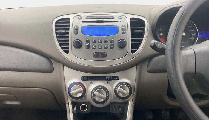 2015 Hyundai i10 SPORTZ 1.1, Petrol, Manual, 67,072 km, Air Conditioner