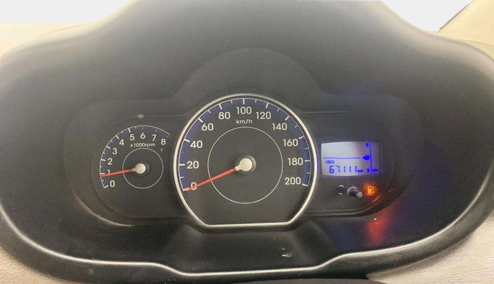 2015 Hyundai i10 SPORTZ 1.1, Petrol, Manual, 67,072 km, Odometer Image