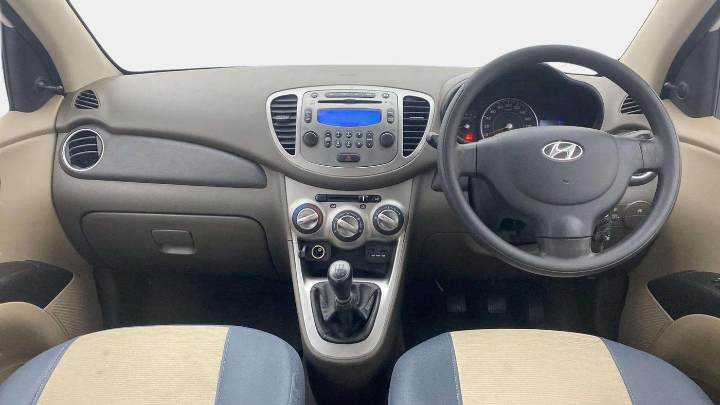2015 Hyundai i10 SPORTZ 1.1, Petrol, Manual, 67,072 km, Dashboard