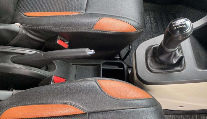 2019 Maruti New Wagon-R ZXI 1.2, Petrol, Manual, 79,473 km, Gear Lever