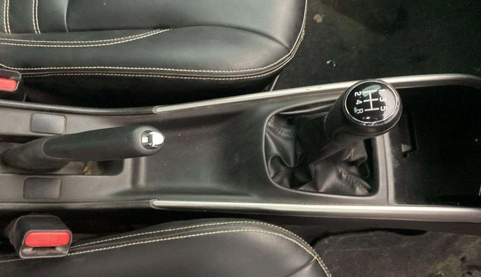 2018 Maruti Baleno DELTA PETROL 1.2, Petrol, Manual, 27,664 km, Gear Lever