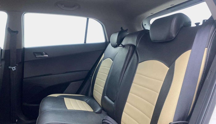 2017 Hyundai Creta SX PLUS 1.6 PETROL, Petrol, Manual, 34,675 km, Right Side Rear Door Cabin