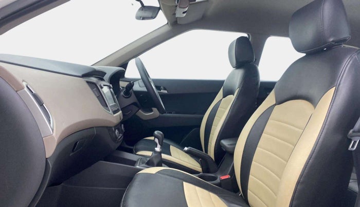 2017 Hyundai Creta SX PLUS 1.6 PETROL, Petrol, Manual, 34,675 km, Right Side Front Door Cabin
